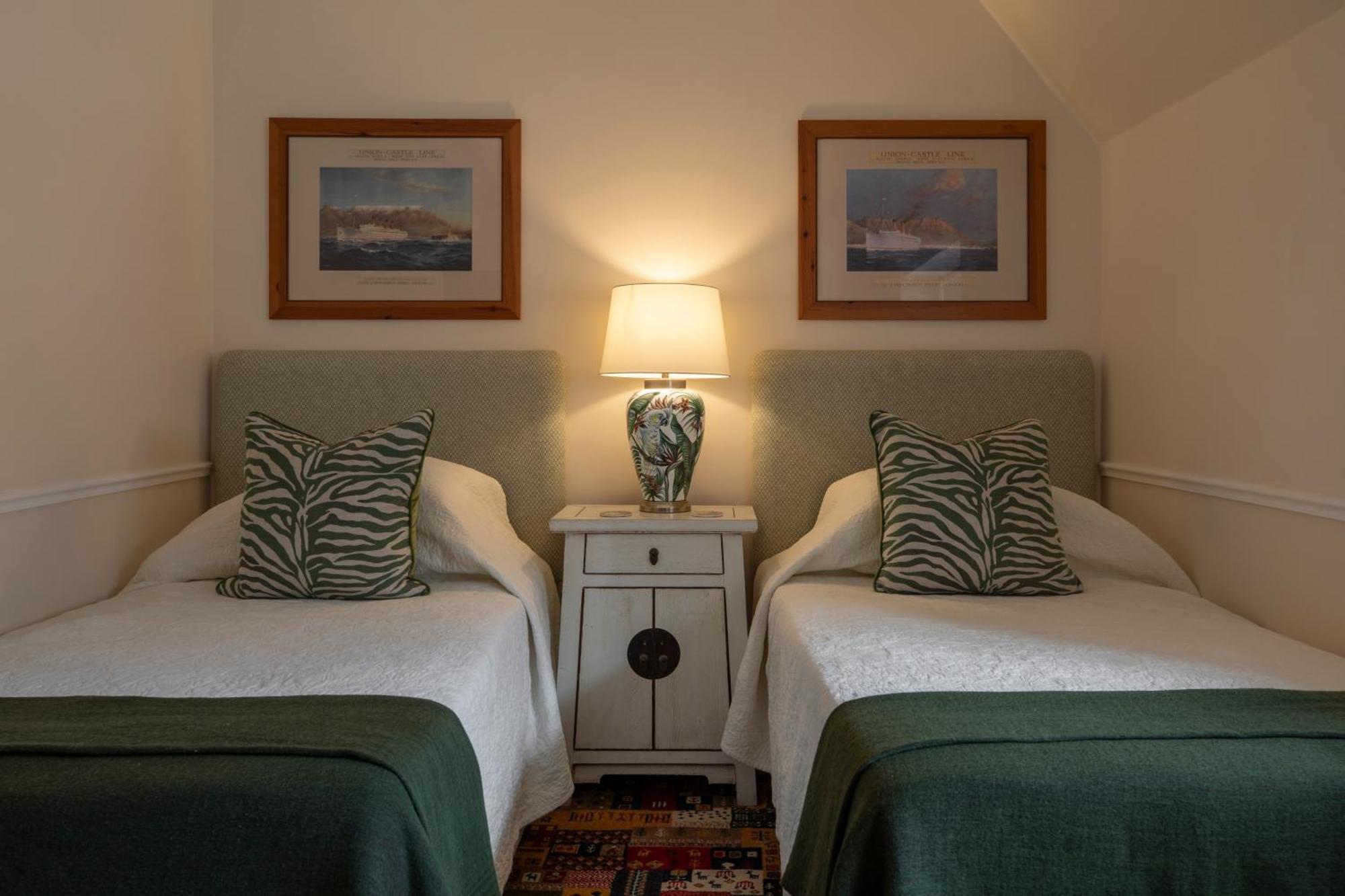 St James Guest Houses Kalk Bay Luaran gambar